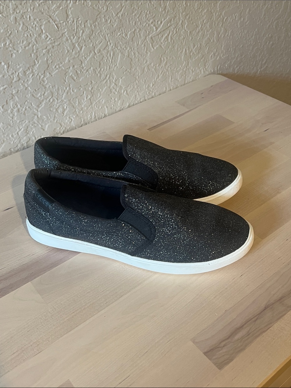 CROCS Women's Black Sparkle Slip-On Sneakers